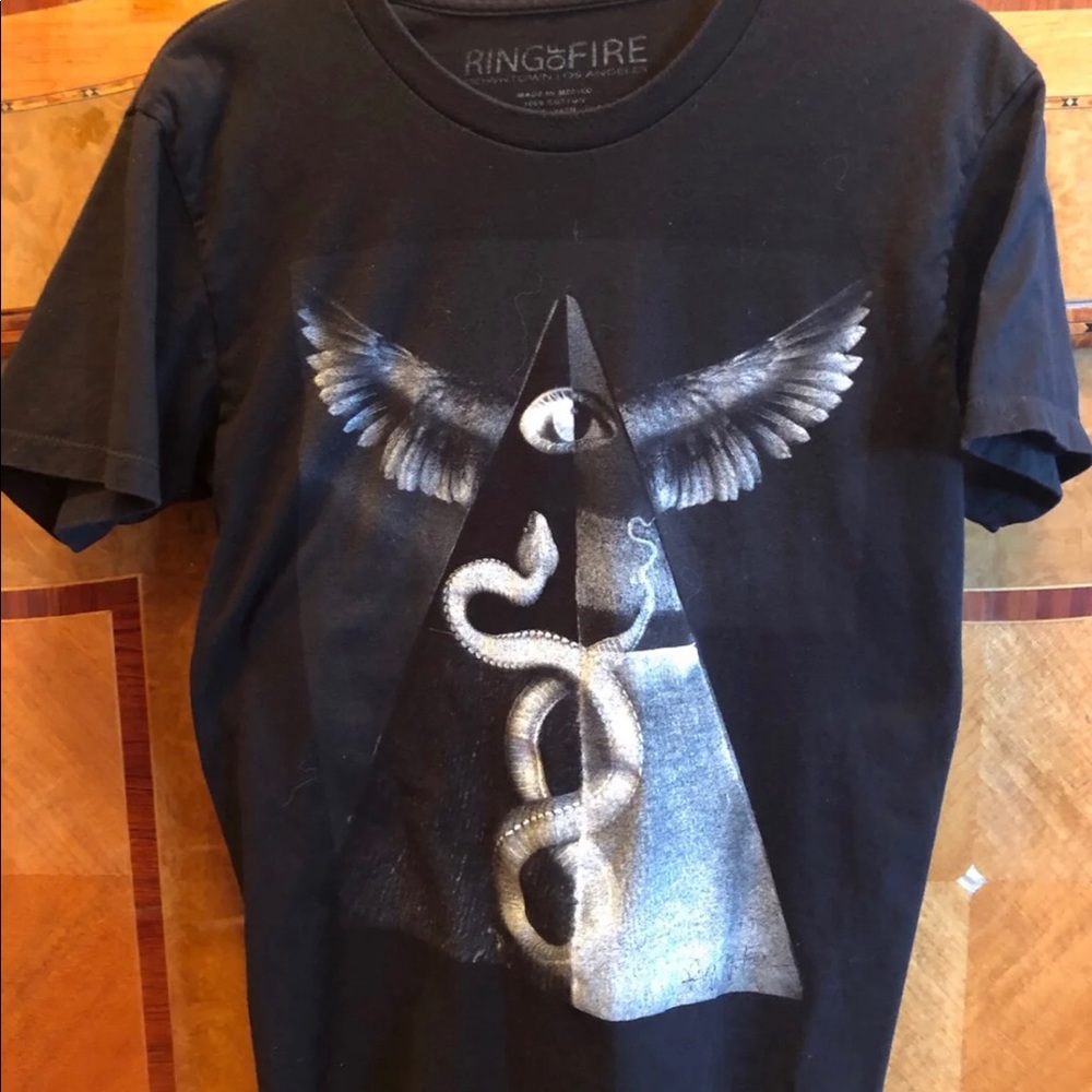 Men’s t-shirt